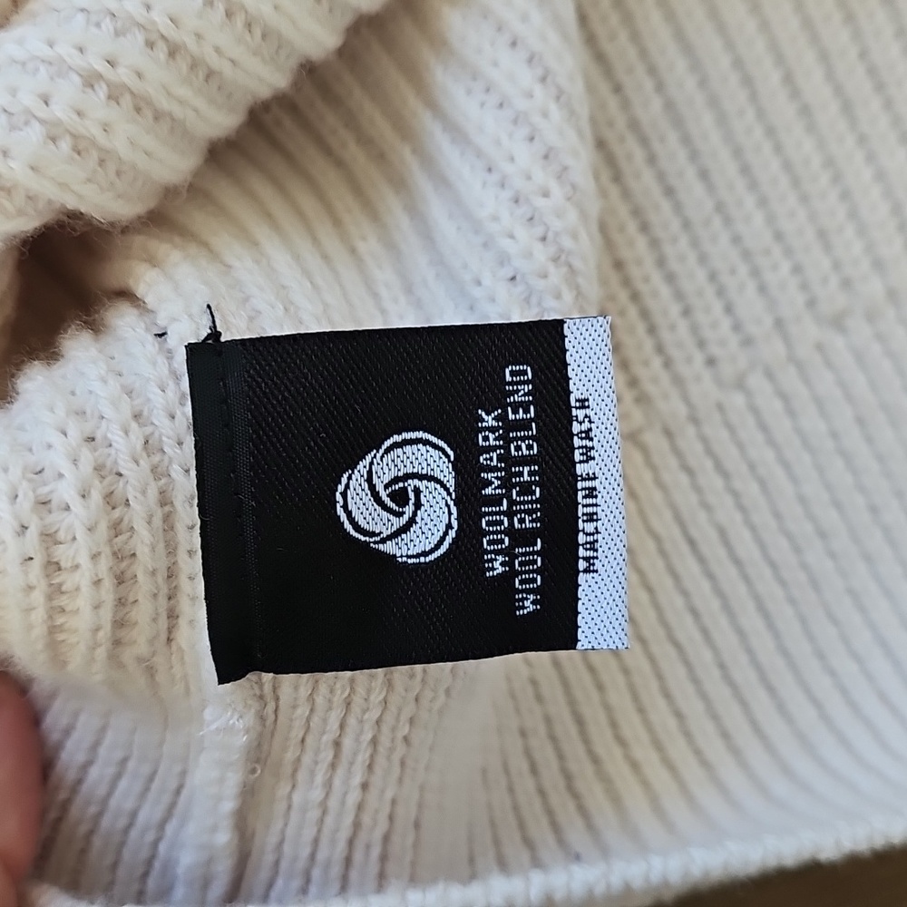 Vuori Alps Boyfriend Cardigan Marshmellow Women's Size Large - Picture 7 of 9